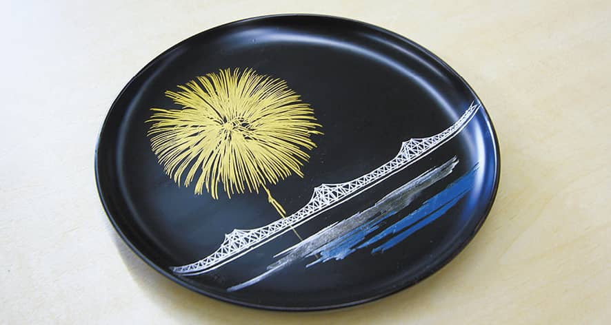 漆盆に長岡花火を描こう