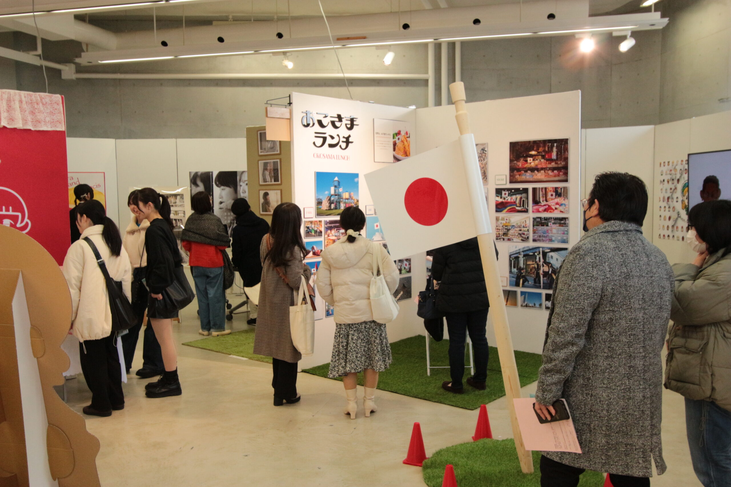卒展のご来場ありがとうございました＞ | ニュース | 公立大学法人長岡